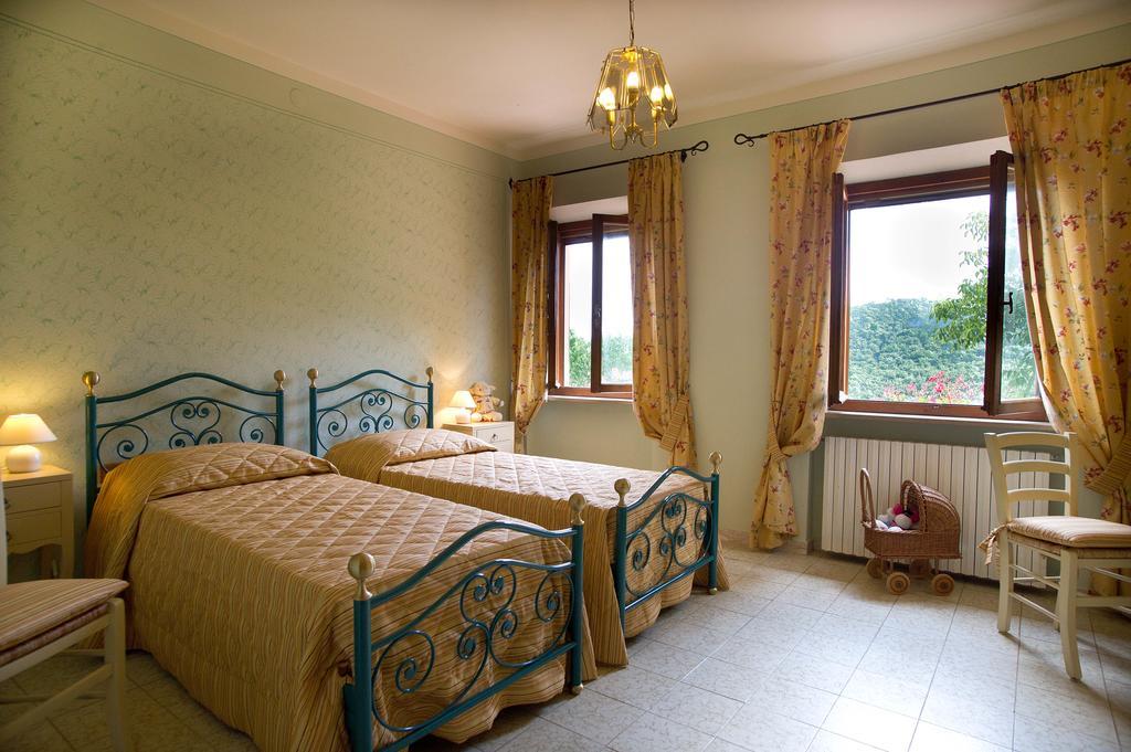Agriturismo Podere Poggio Ai Cieli 산지미냐노 객실 사진