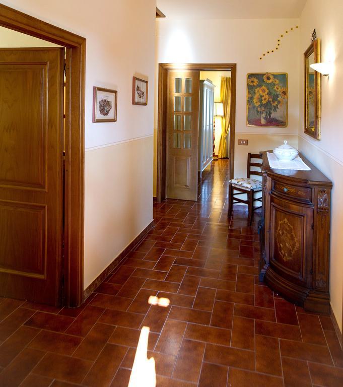 Agriturismo Podere Poggio Ai Cieli 산지미냐노 객실 사진
